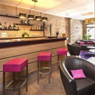Logis Hotel Restaurant Des Voyageurs Le Malzieu-Ville Buitenkant foto